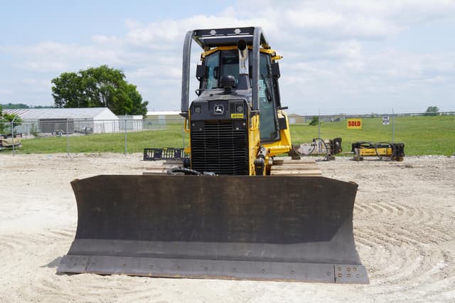 Image of John Deere 700K LGP equipment image 3