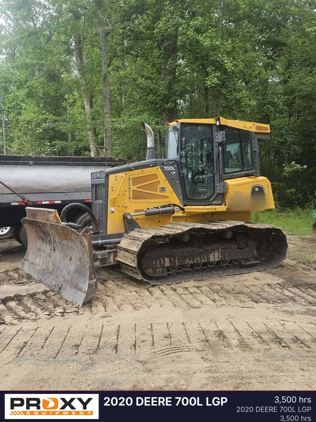 Image of John Deere 700L LGP Primary image