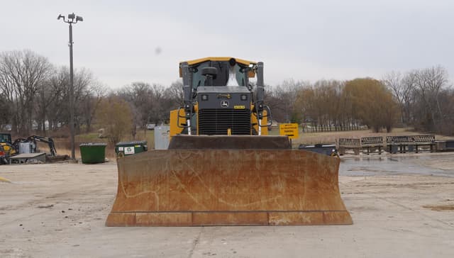 Image of John Deere 850L WLT equipment image 2