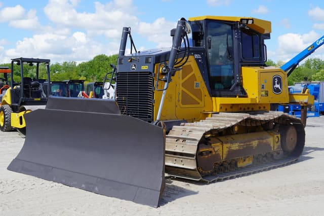 Image of John Deere 850L WLT equipment image 3