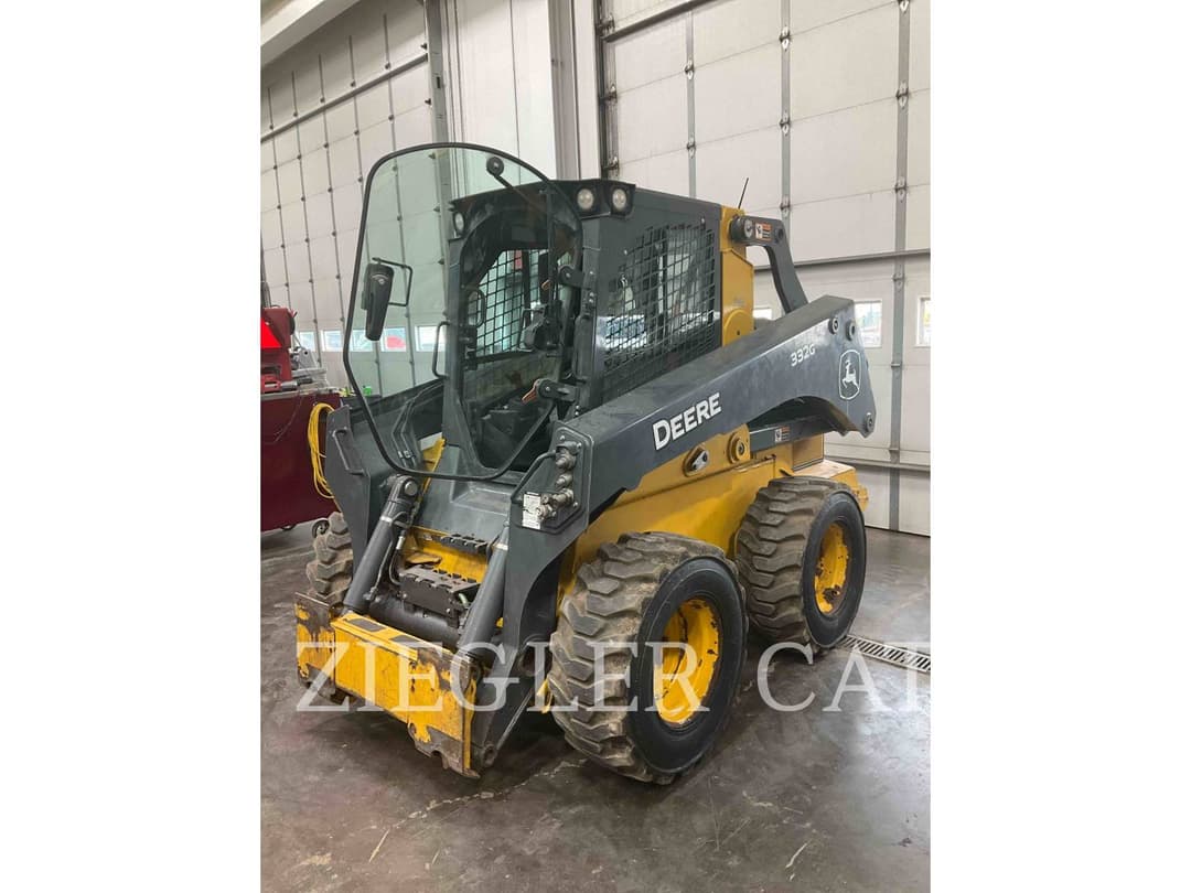 Image of John Deere 332G Primary image