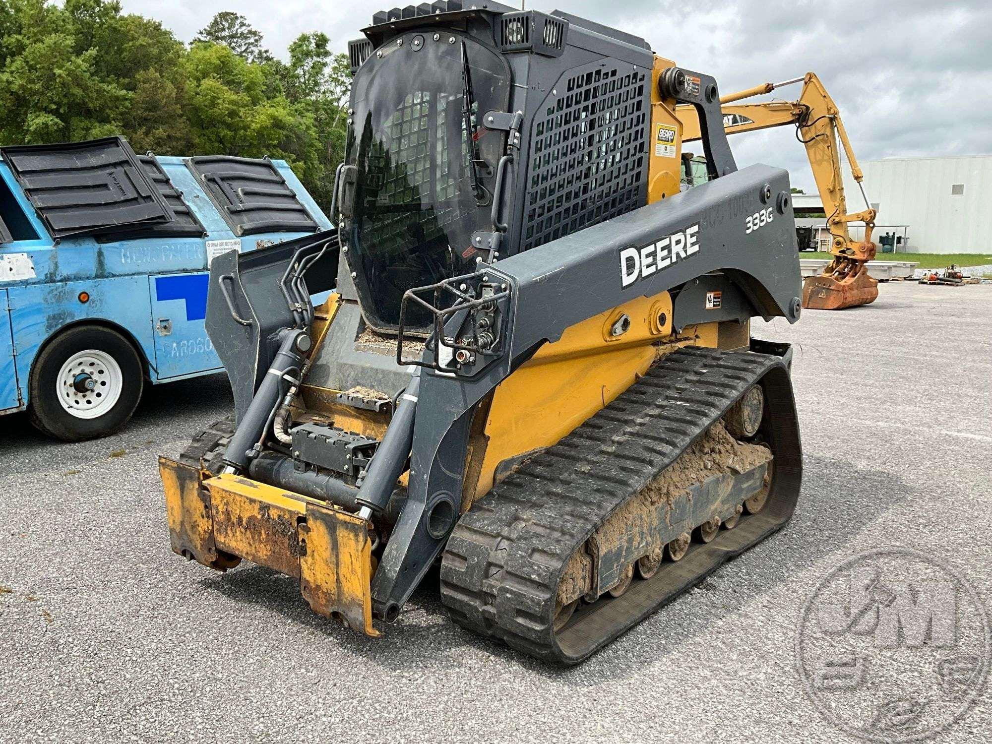 Main image John Deere 333G