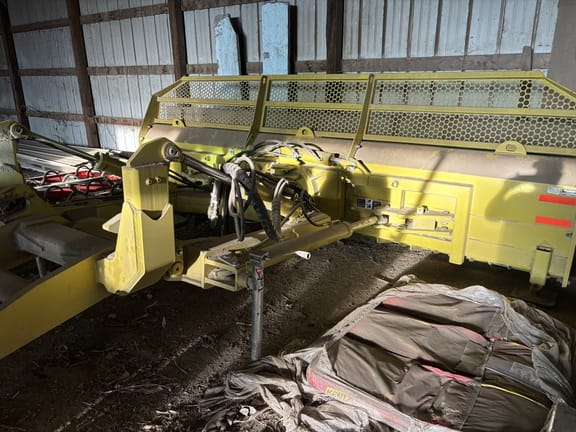 2020 Degelman 7200 Equipment Image0