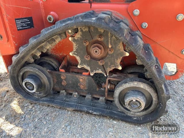 Image of Ditch Witch C24X equipment image 4