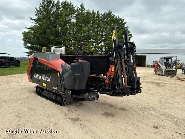 Image of Ditch Witch JT24 equipment image 2