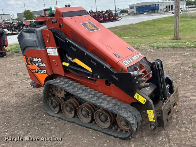 Image of Ditch Witch SK1050 equipment image 2