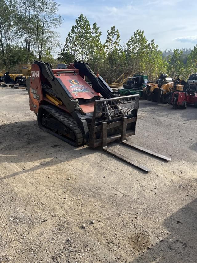 Image of Ditch Witch SK3000 equipment image 1