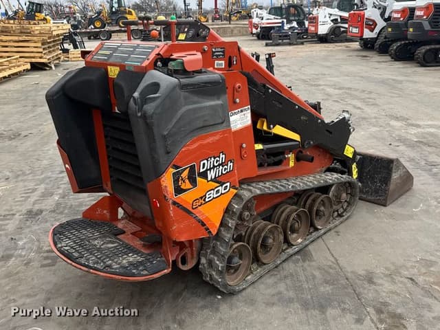 Image of Ditch Witch SK800 equipment image 4