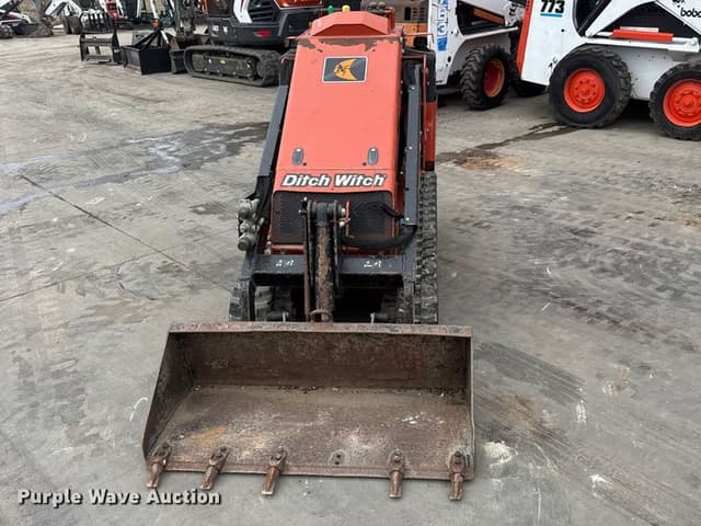 Image of Ditch Witch SK800 equipment image 1