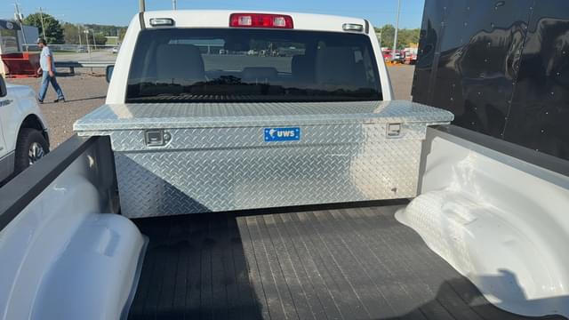 Image of Dodge Ram 1500 equipment image 4