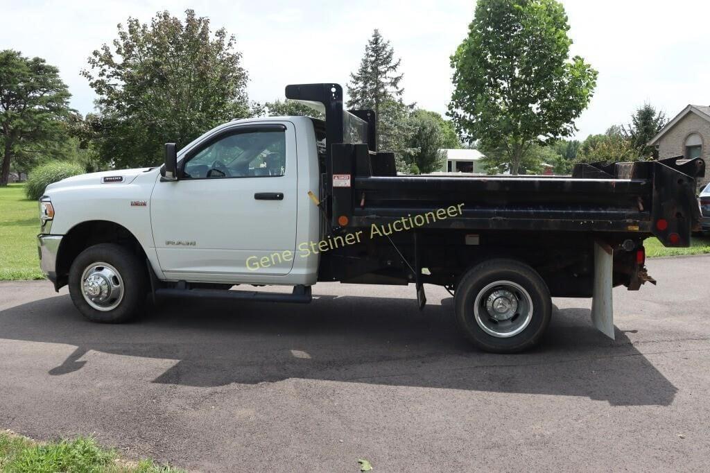 Image of Dodge Ram 3500 Primary image