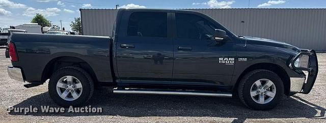Image of Dodge Ram 1500 equipment image 3