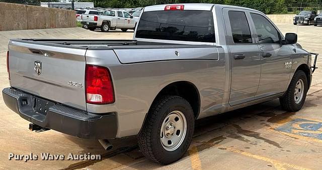 Image of Dodge Ram 1500 equipment image 4