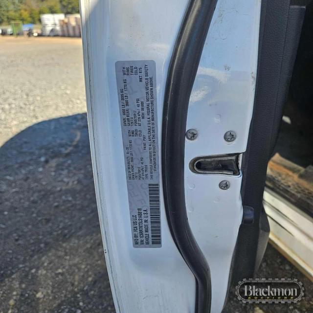 Image of Dodge Ram 1500 equipment image 4