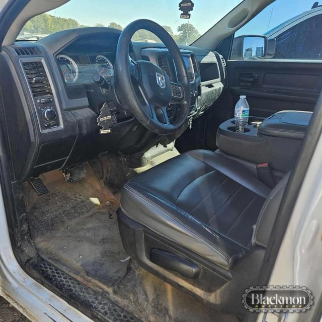 Image of Dodge Ram 1500 equipment image 1