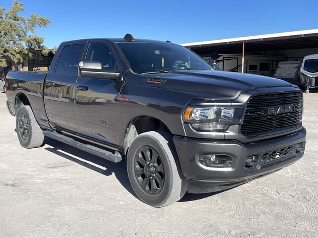 Image of Dodge Ram 2500 equipment image 2