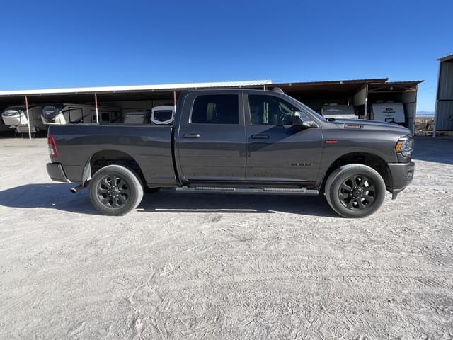 Image of Dodge Ram 2500 equipment image 3