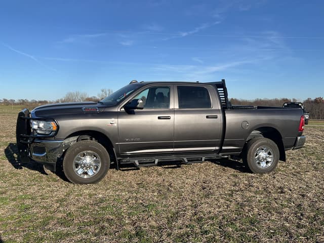 Image of Dodge Ram 2500HD equipment image 1