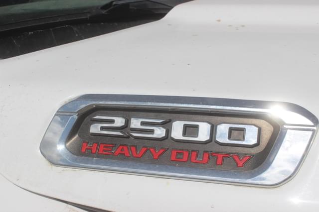 Image of Dodge Ram 2500HD equipment image 1