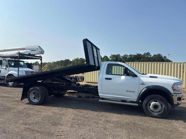 Image of Dodge Ram 5500 equipment image 2