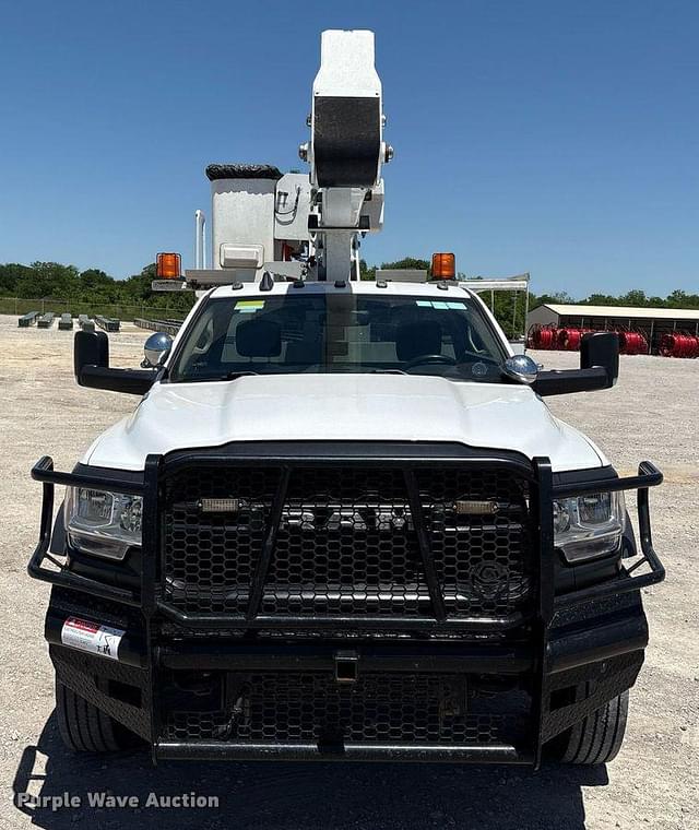 Image of Dodge Ram 5500 equipment image 1