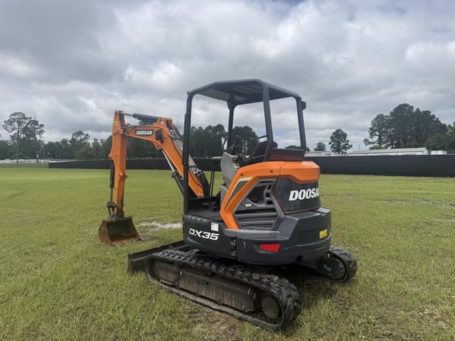 Image of Doosan DX35 equipment image 2