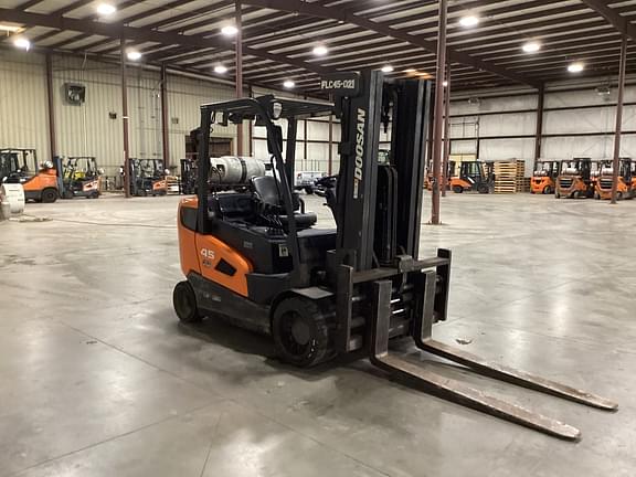Image of  Doosan 45 equipment image 4