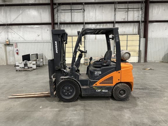 Image of  Doosan G25N-7 equipment image 1