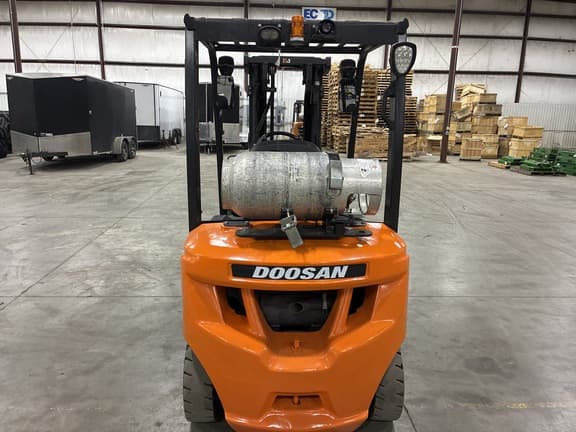 Image of Doosan G25N-7 equipment image 3