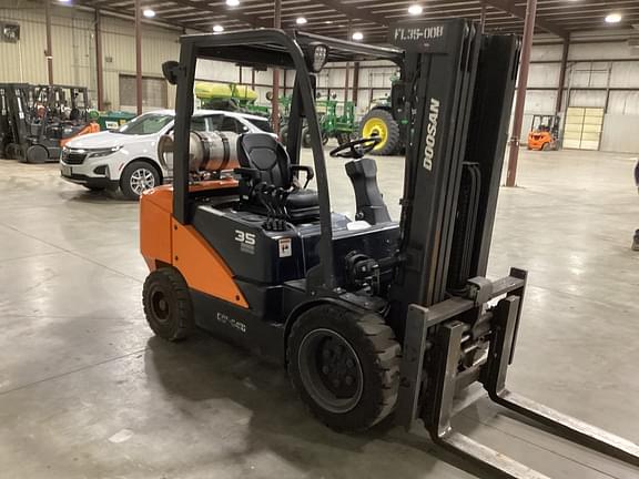 Image of  Doosan G35NC-7 equipment image 4