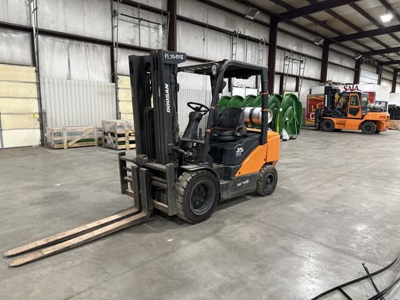 Image of  Doosan G35NC-7 equipment image 2