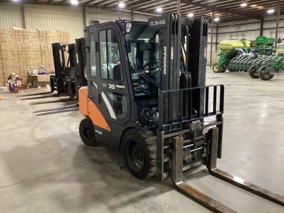 Image of  Doosan G35NC-7 equipment image 4