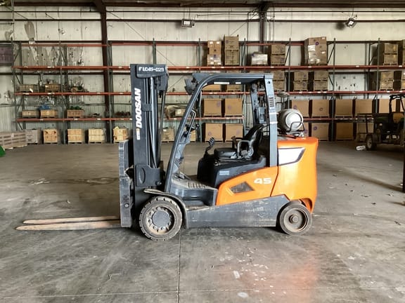 2020  Doosan GC45S-9 Equipment Image0