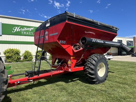 2020 E-Z Trail 550 Equipment Image0