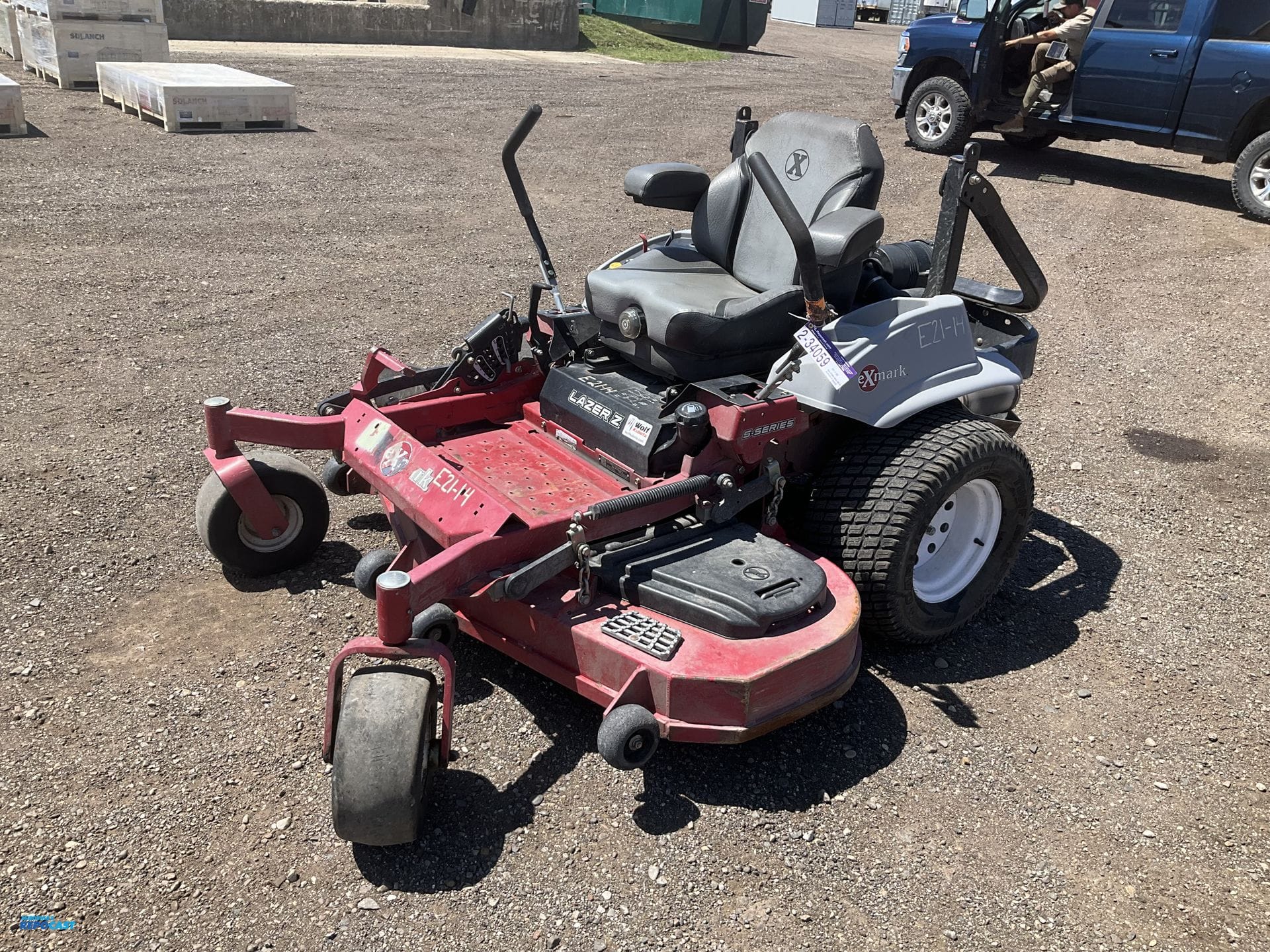 2020 Exmark Lazer Z Equipment Image0
