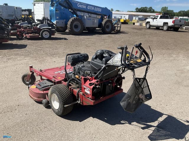 Image of Exmark Turf Tracer equipment image 2