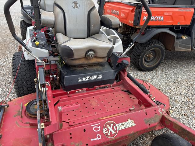 Image of Exmark Lazer Z equipment image 3