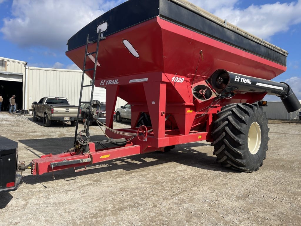 Main image E-Z Trail 1020