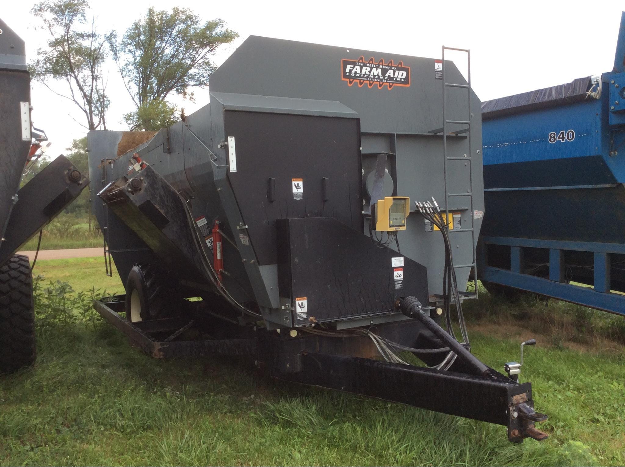 2020 Farm Aid 560 Equipment Image0