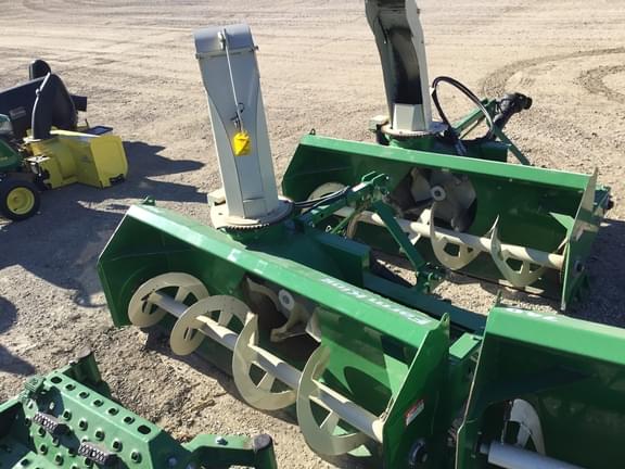 Image of Farm King Y740G-4 equipment image 2