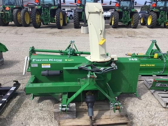 Image of Farm King Y740G-4 equipment image 4