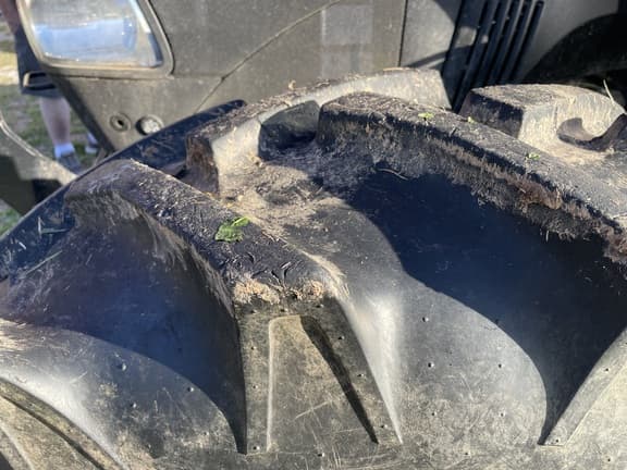 Image of Case IH Farmall 100C equipment image 1