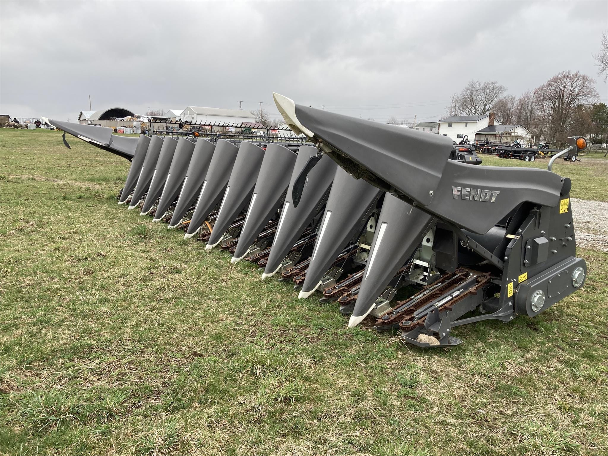 2020 Fendt 3312 Equipment Image0
