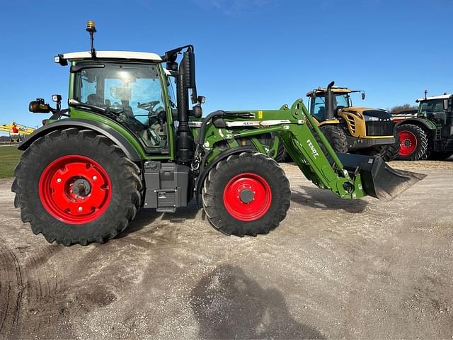 Image of Fendt 513 Vario equipment image 1