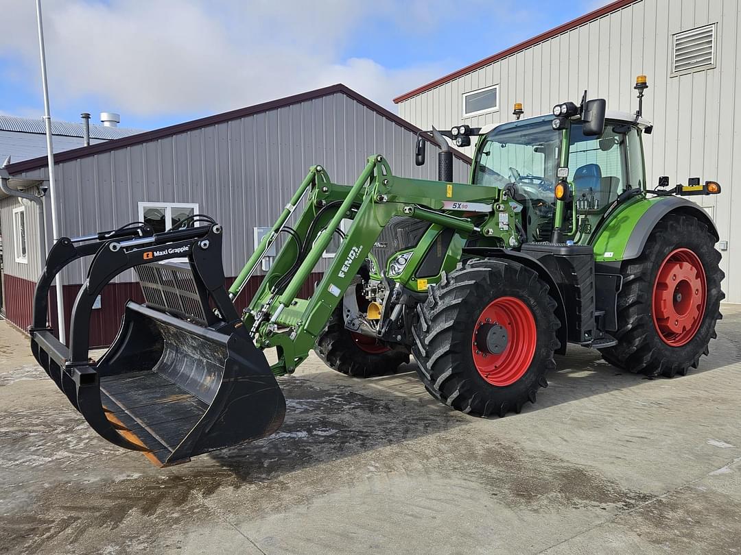 Image of Fendt 724 Vario Primary image