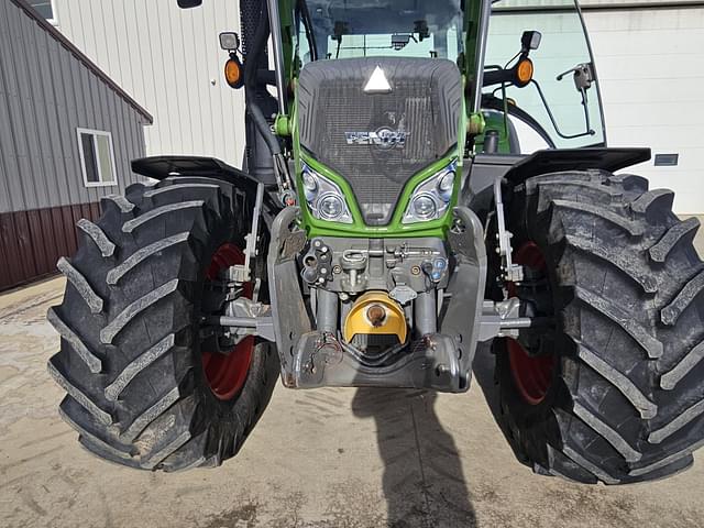 Image of Fendt 724 Vario equipment image 3