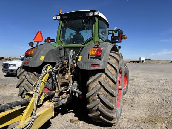 Image of Fendt 826 Vario equipment image 2