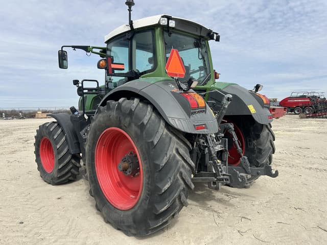 Image of Fendt 828 Vario equipment image 2
