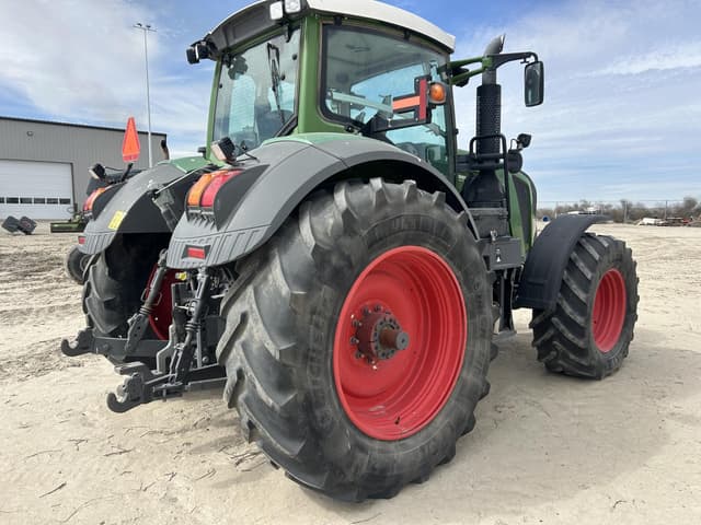 Image of Fendt 828 Vario equipment image 4