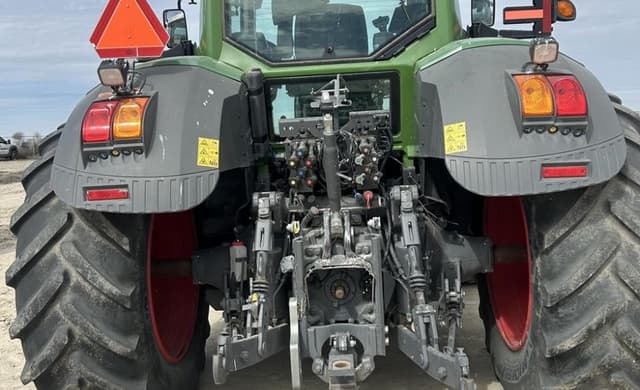 Image of Fendt 828 Vario equipment image 3